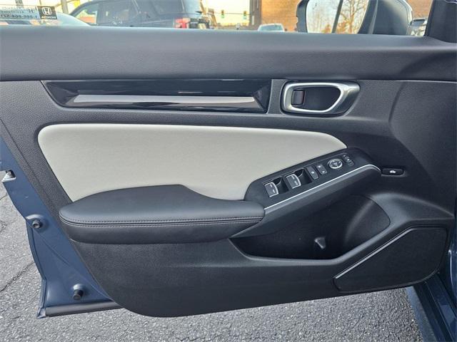 used 2025 Honda Civic Hybrid car, priced at $28,500