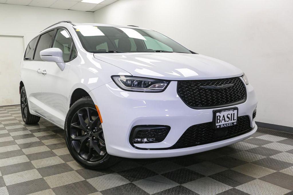 used 2022 Chrysler Pacifica car, priced at $29,496