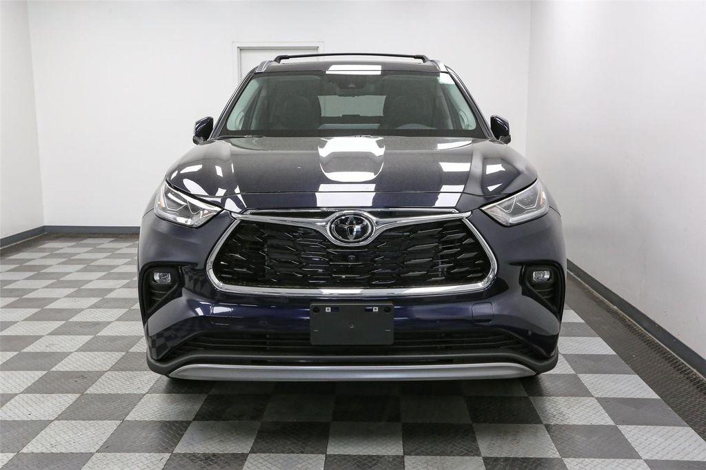 new 2023 Toyota Highlander car