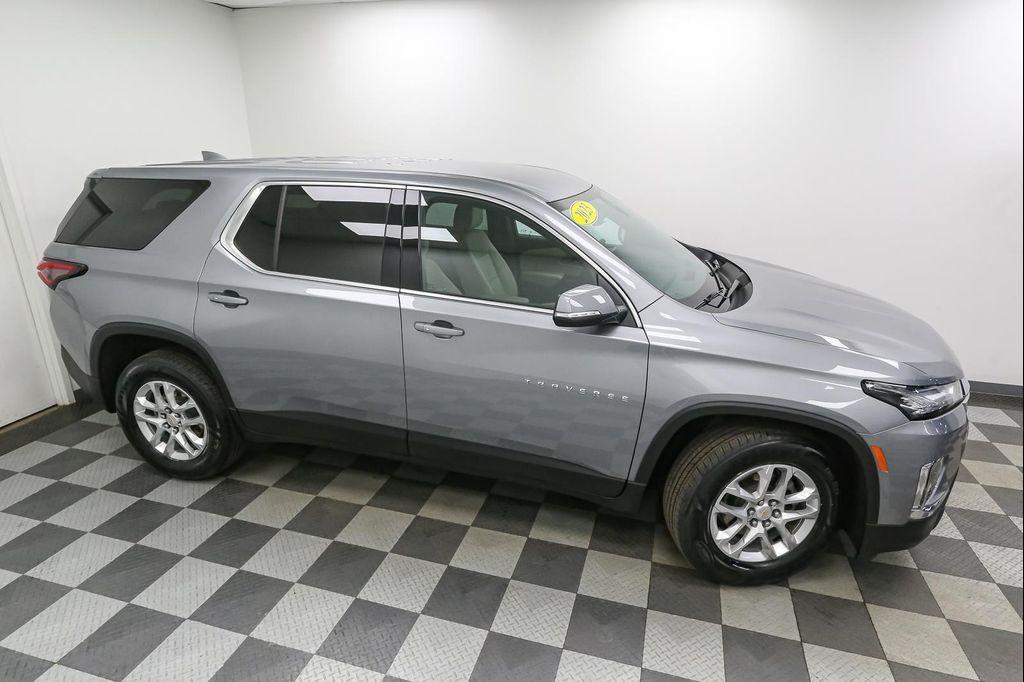 used 2023 Chevrolet Traverse car, priced at $30,500