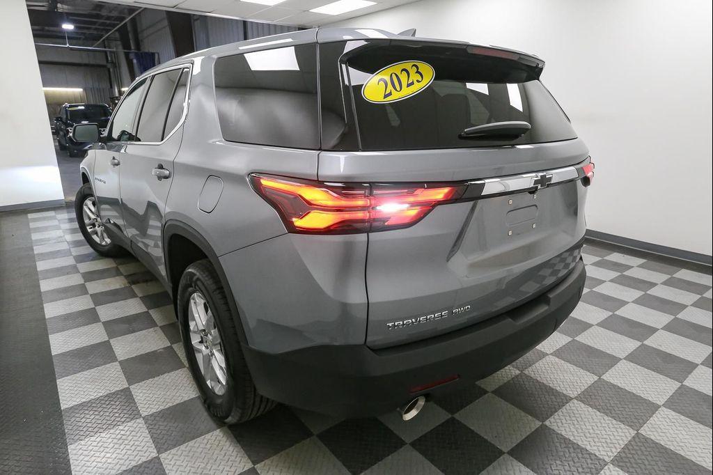 used 2023 Chevrolet Traverse car, priced at $30,500