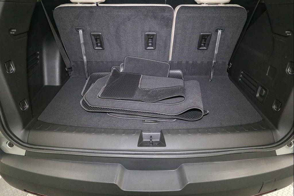 used 2023 Chevrolet Traverse car, priced at $30,500