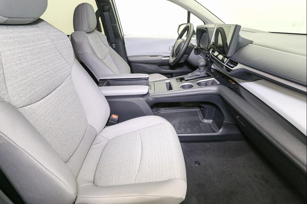 new 2026 Toyota Sienna car, priced at $41,535