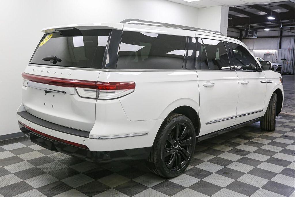 used 2024 Lincoln Navigator car, priced at $52,999