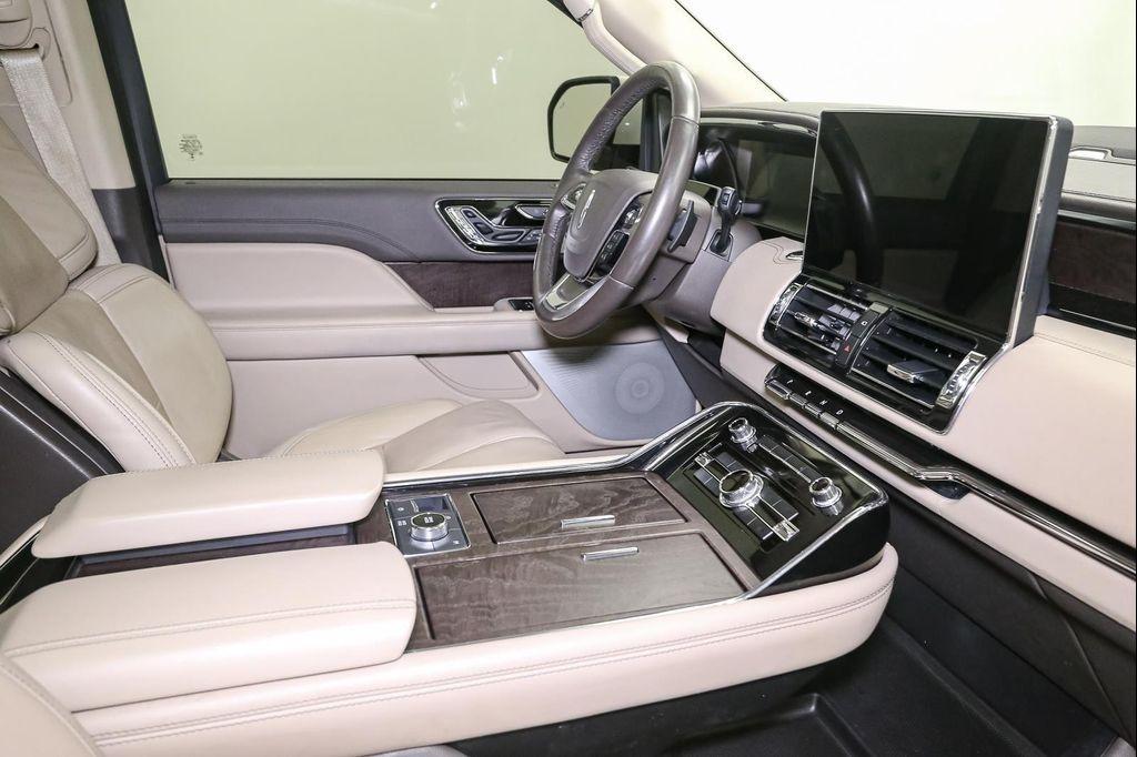 used 2024 Lincoln Navigator car, priced at $52,999