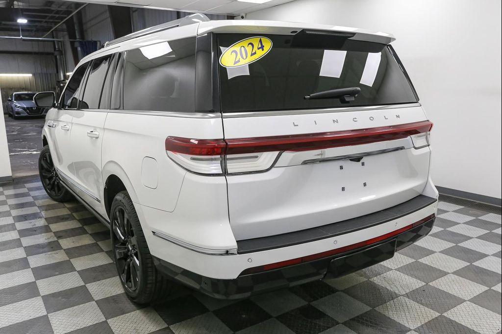 used 2024 Lincoln Navigator car, priced at $52,999