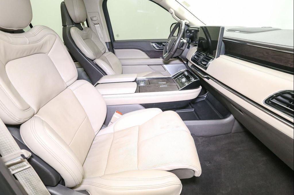 used 2024 Lincoln Navigator car, priced at $52,999