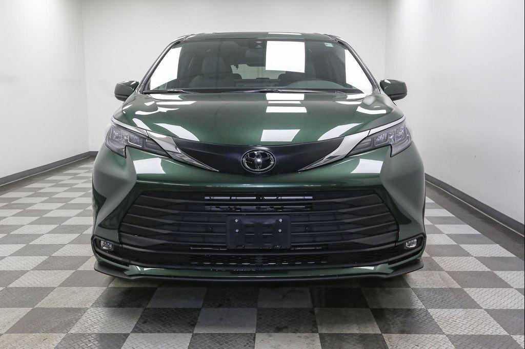 new 2026 Toyota Sienna car, priced at $50,560