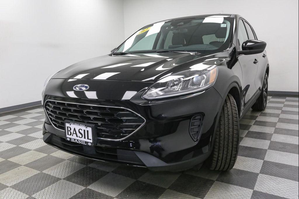 used 2022 Ford Escape car, priced at $17,999
