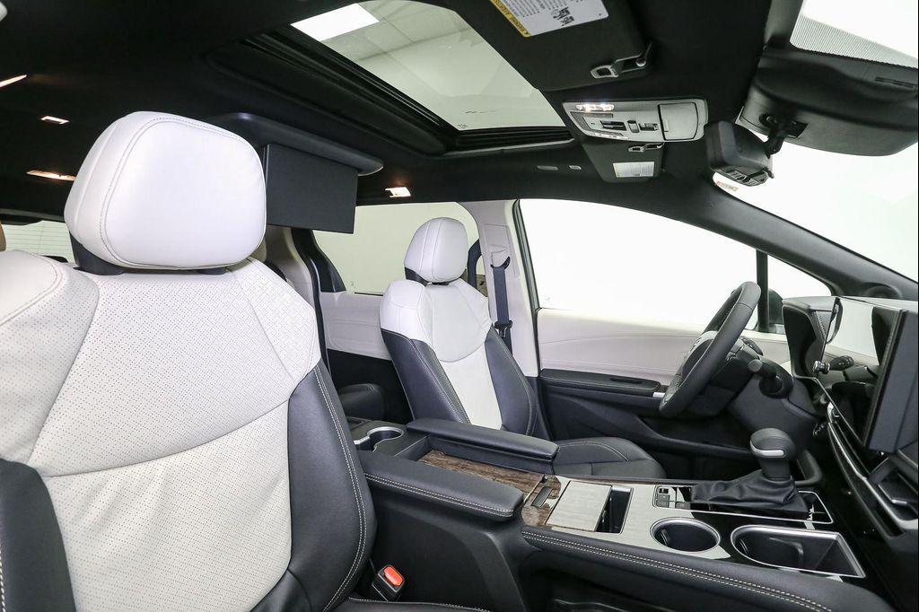 new 2026 Toyota Sienna car, priced at $62,395