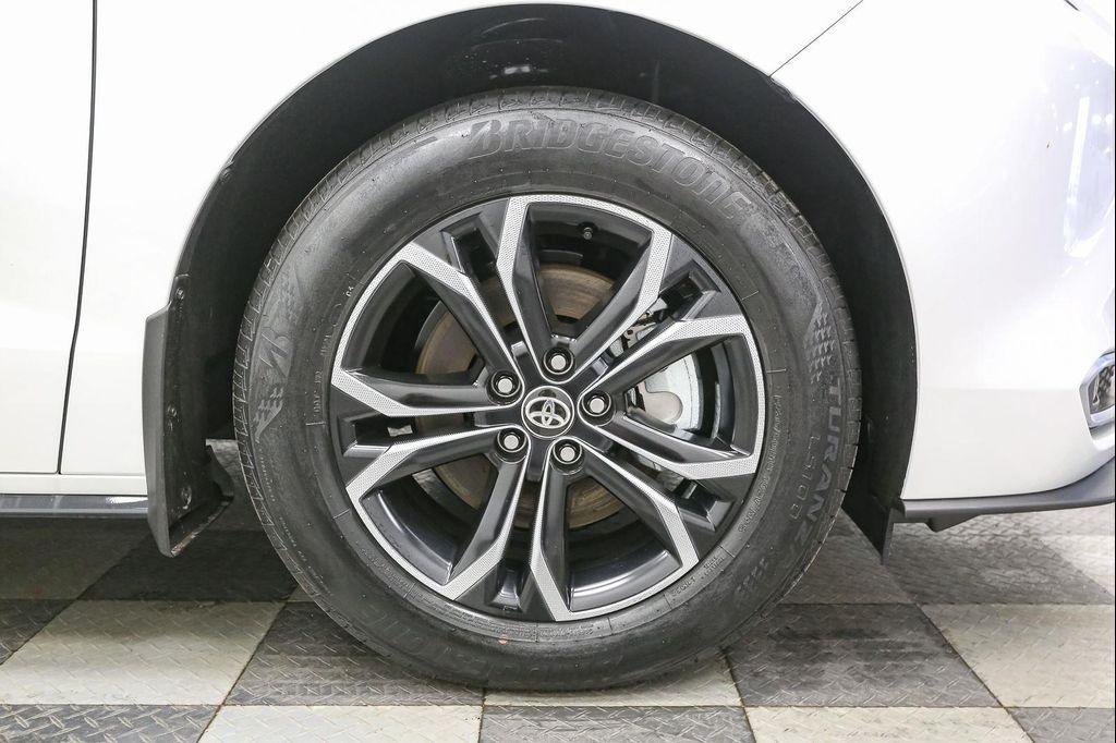 new 2026 Toyota Sienna car, priced at $62,395