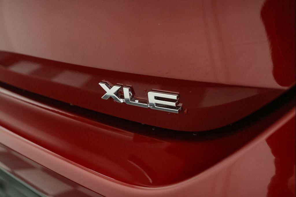 new 2026 Toyota Highlander Hybrid car, priced at $50,697