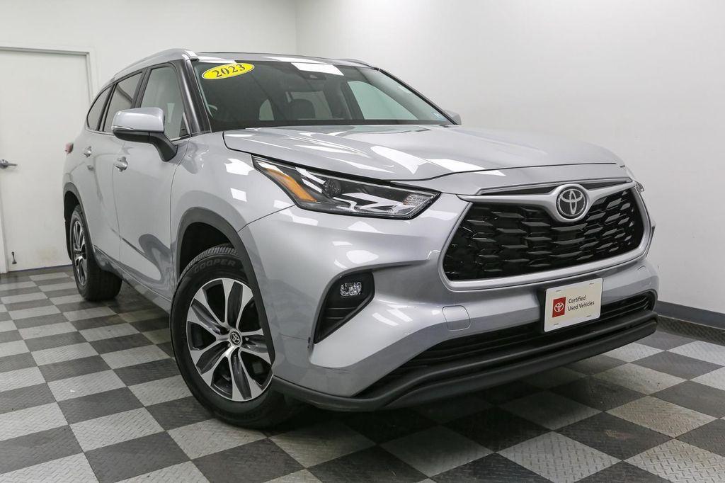 used 2023 Toyota Highlander car, priced at $38,949