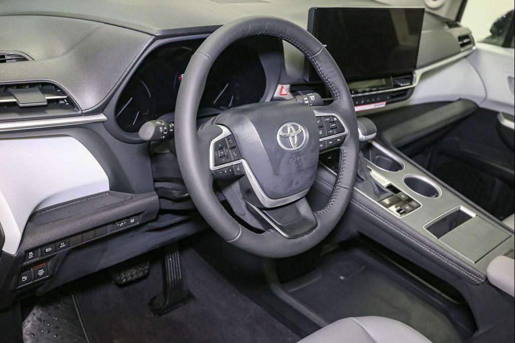 new 2026 Toyota Sienna car, priced at $52,050