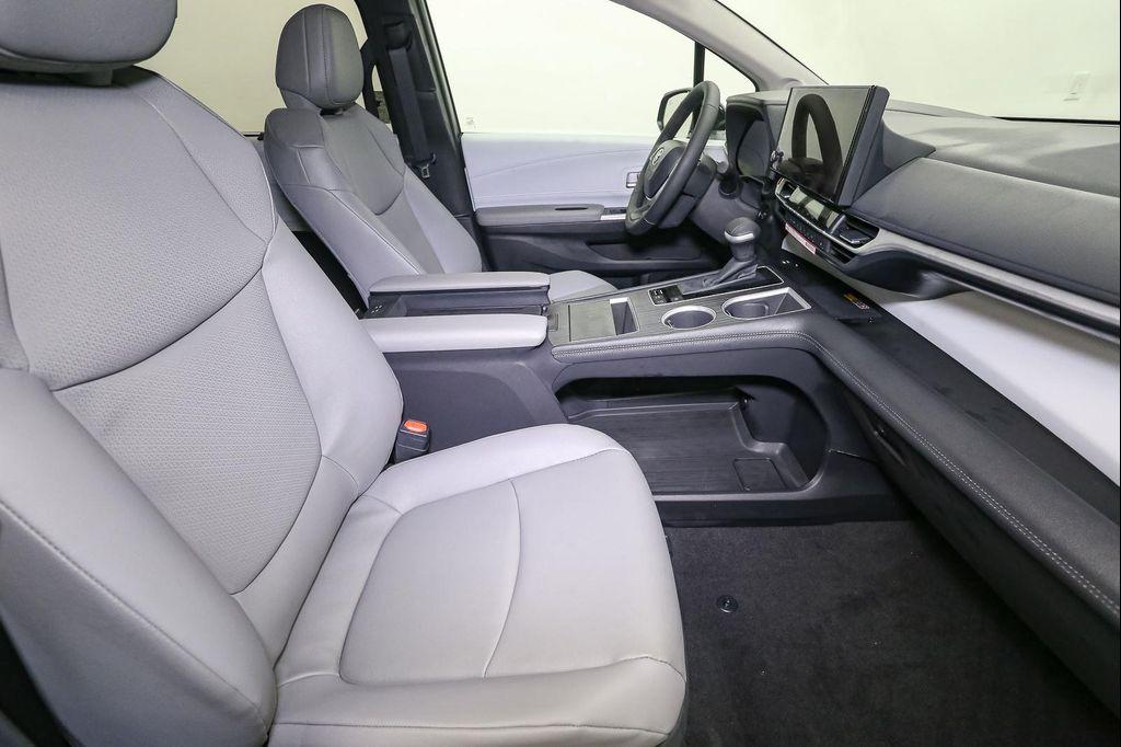 new 2026 Toyota Sienna car, priced at $52,050