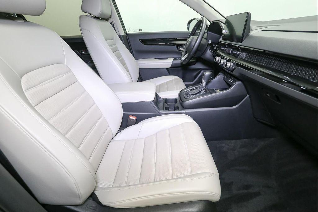 used 2025 Honda CR-V car, priced at $33,542