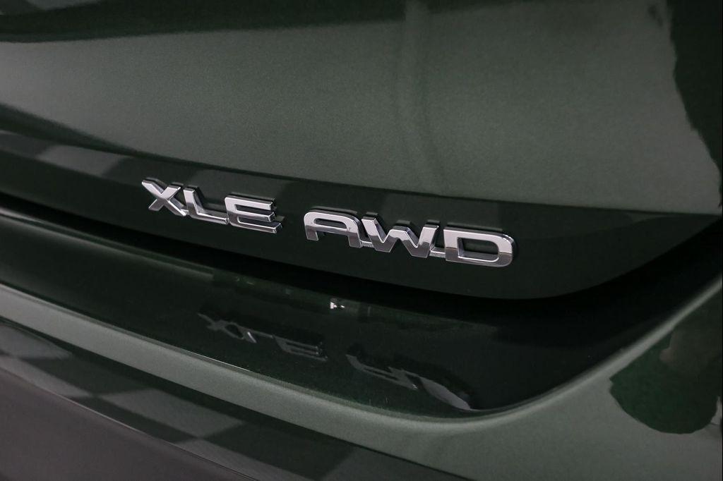 used 2023 Toyota Highlander car, priced at $36,424