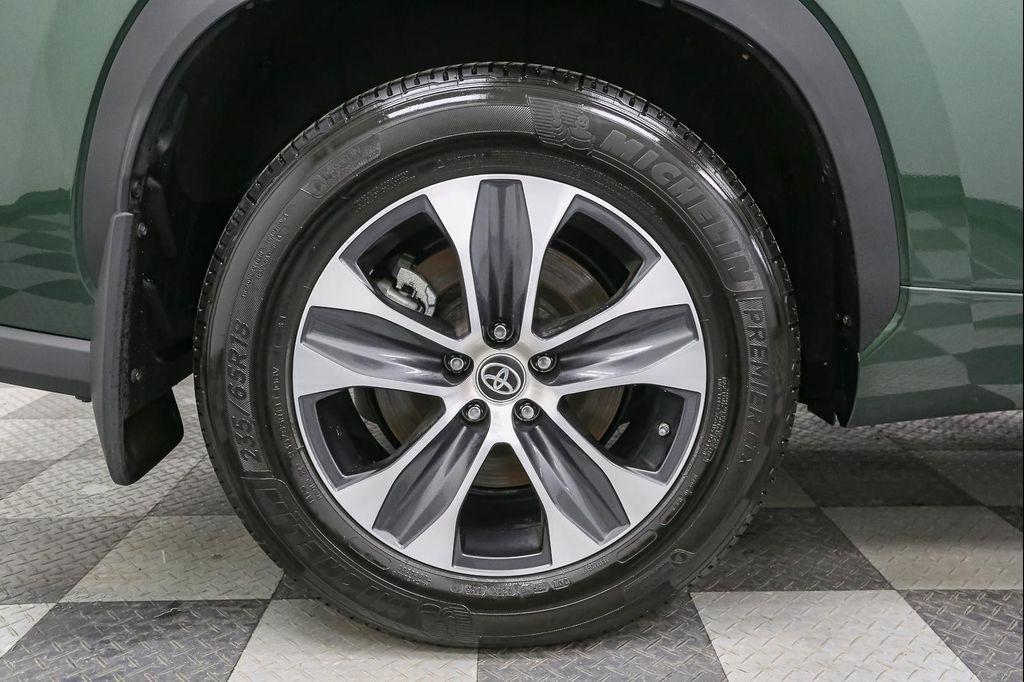 used 2023 Toyota Highlander car, priced at $36,424