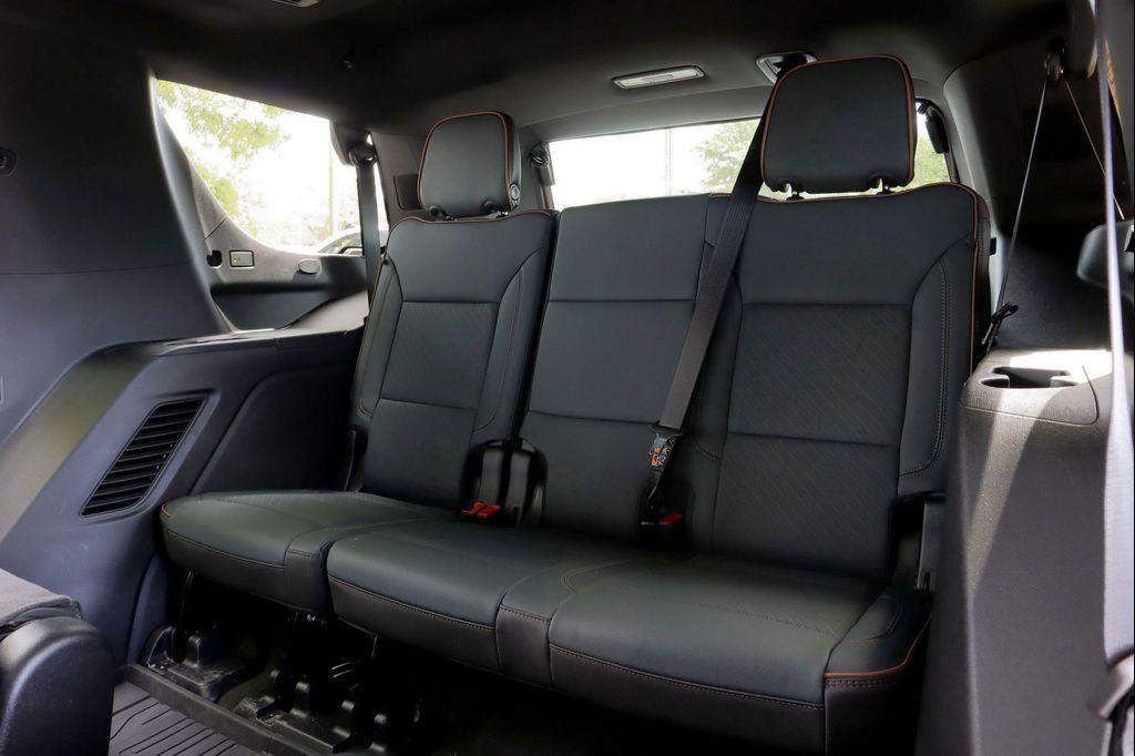 used 2025 GMC Yukon car, priced at $99,937