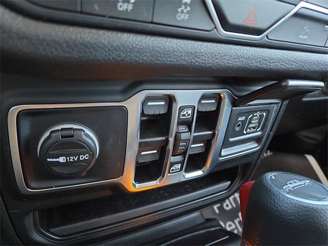 used 2025 Jeep Gladiator car, priced at $39,971