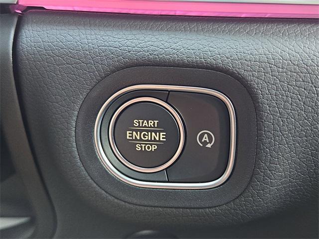 new 2025 Mercedes-Benz GLE 450 car, priced at $80,750