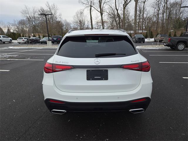 new 2026 Mercedes-Benz GLC 300 car, priced at $58,335