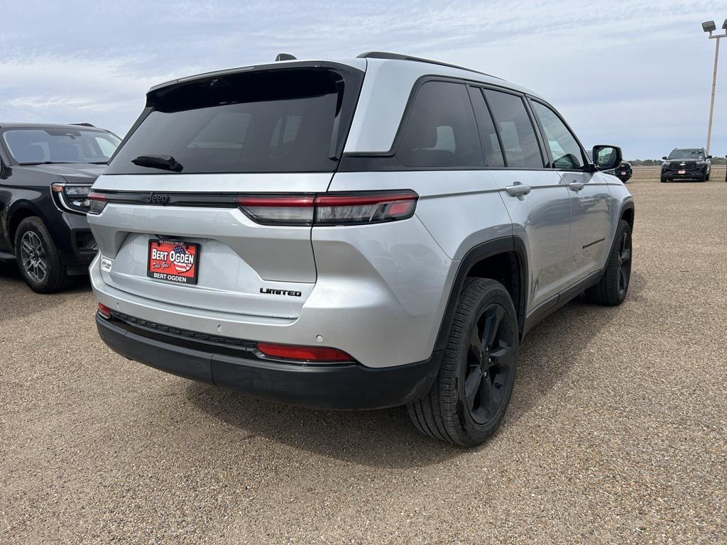 used 2024 Jeep Grand Cherokee car, priced at $34,995