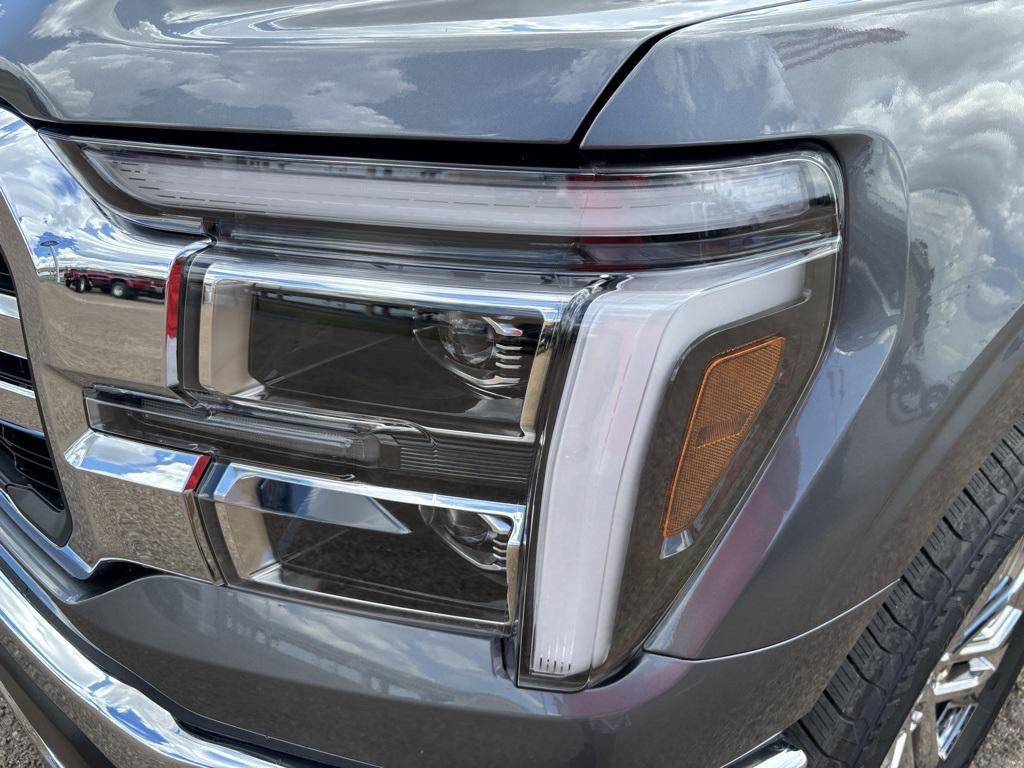 new 2025 Ford F-150 car, priced at $70,736