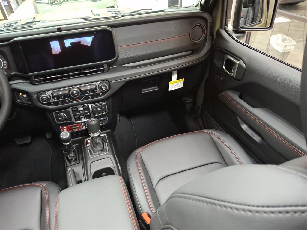 new 2025 Jeep Wrangler car, priced at $58,412