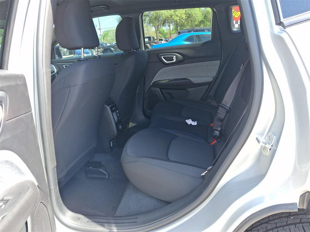 new 2025 Jeep Compass car, priced at $28,654