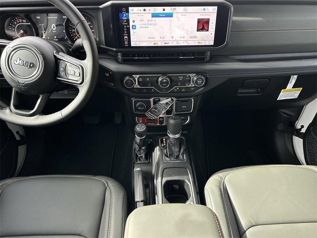 new 2026 Jeep Gladiator car, priced at $58,140