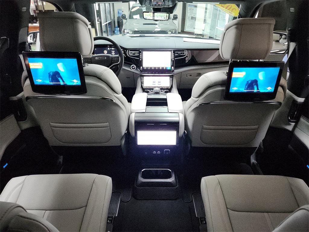 new 2026 Jeep Grand Wagoneer L car, priced at $98,015