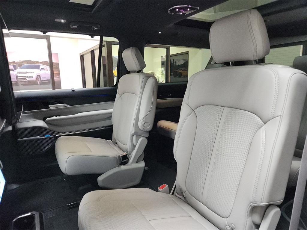 new 2026 Jeep Grand Wagoneer L car, priced at $98,015