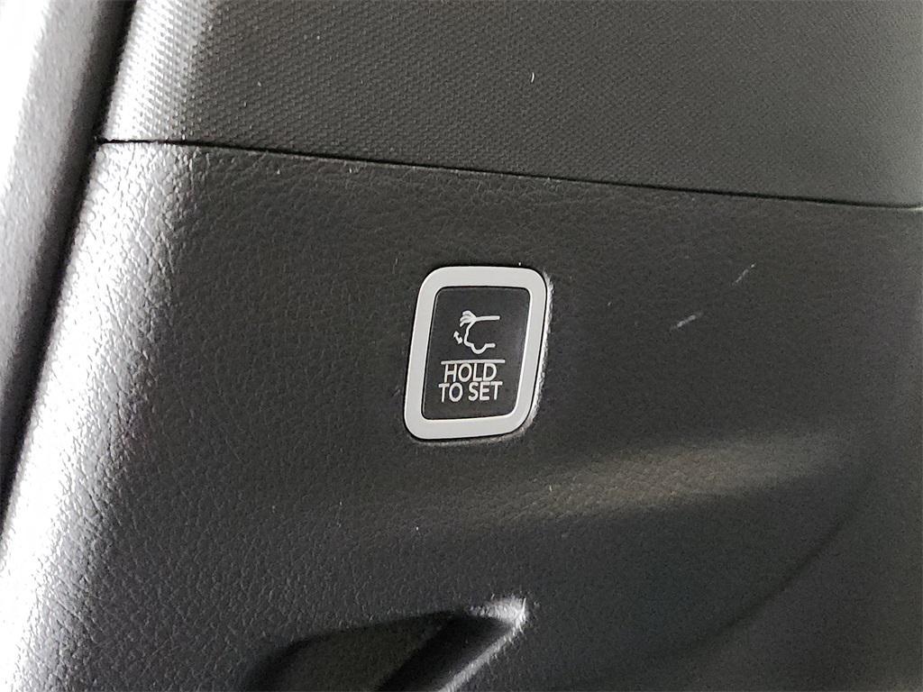 new 2026 Jeep Grand Wagoneer L car, priced at $98,015