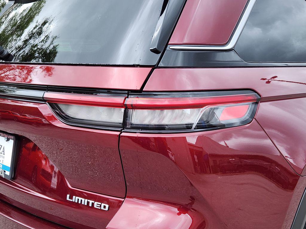 new 2026 Jeep Grand Cherokee car, priced at $44,172