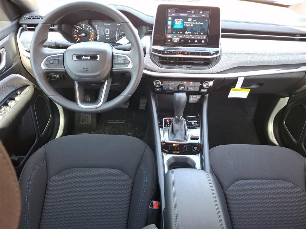 new 2025 Jeep Compass car, priced at $28,654