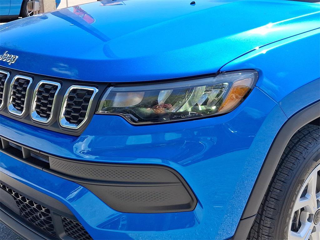new 2025 Jeep Compass car, priced at $28,654