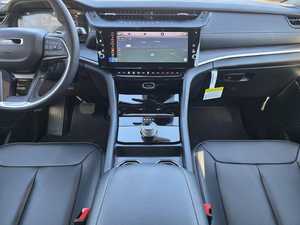 new 2026 Jeep Grand Cherokee car, priced at $48,980
