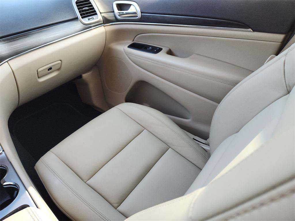 used 2020 Jeep Grand Cherokee car, priced at $23,991