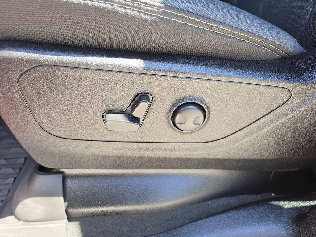 used 2024 Ram 1500 car, priced at $38,991