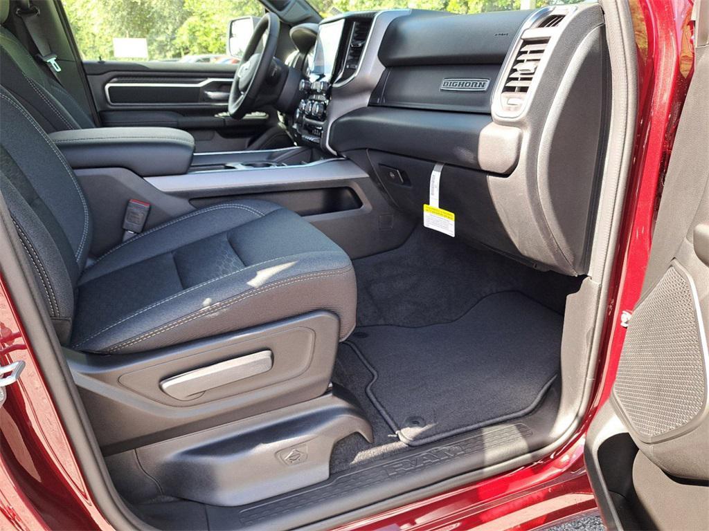 new 2025 Ram 1500 car, priced at $45,586