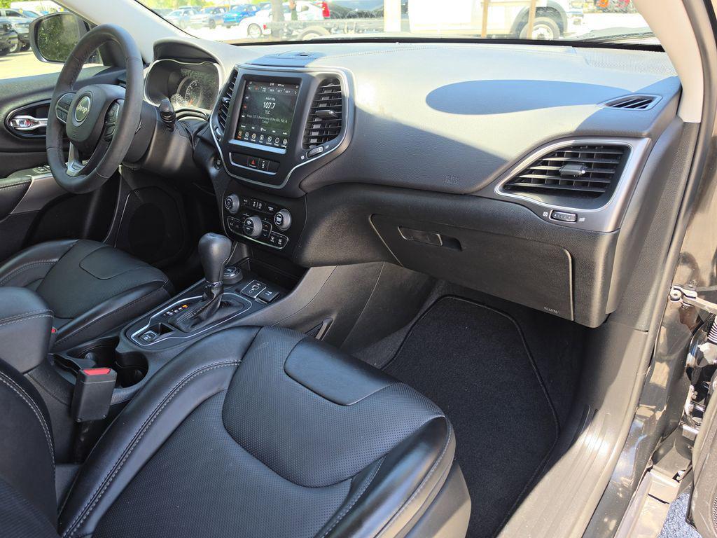 used 2022 Jeep Cherokee car, priced at $23,991