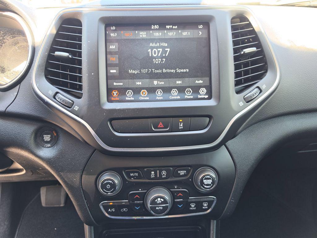 used 2022 Jeep Cherokee car, priced at $23,991