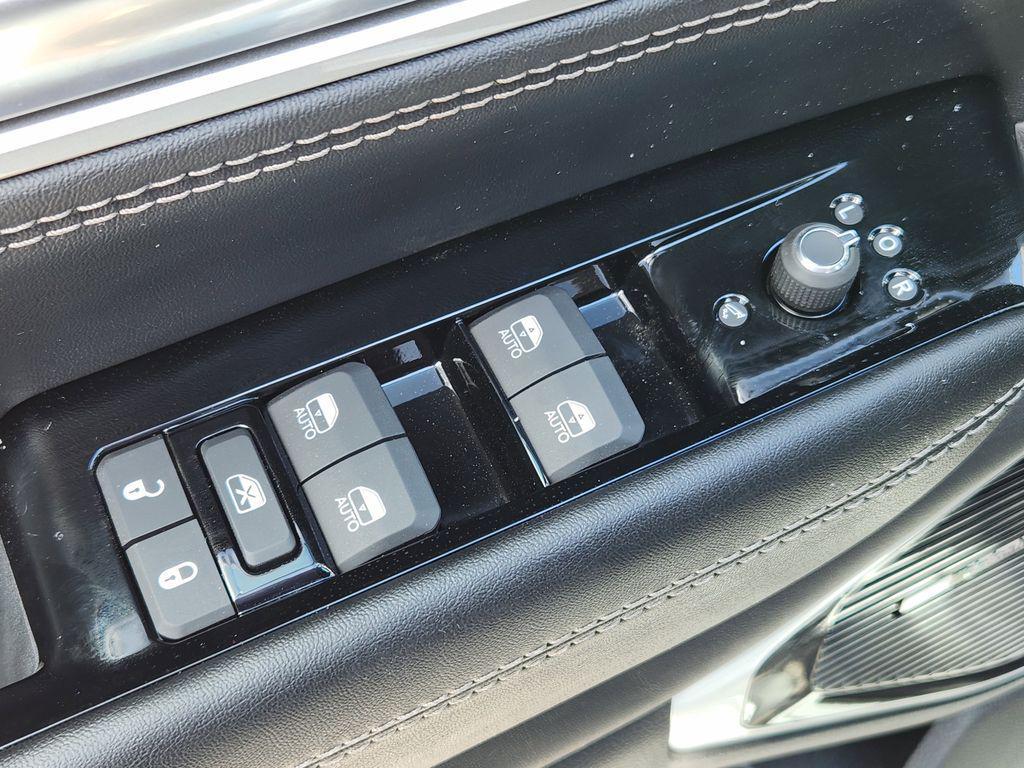new 2026 Jeep Grand Wagoneer L car, priced at $82,439