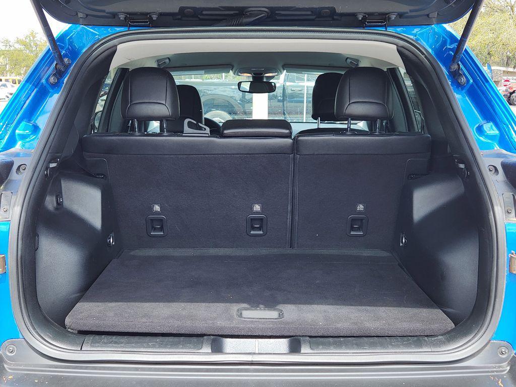 used 2022 Jeep Cherokee car, priced at $23,491