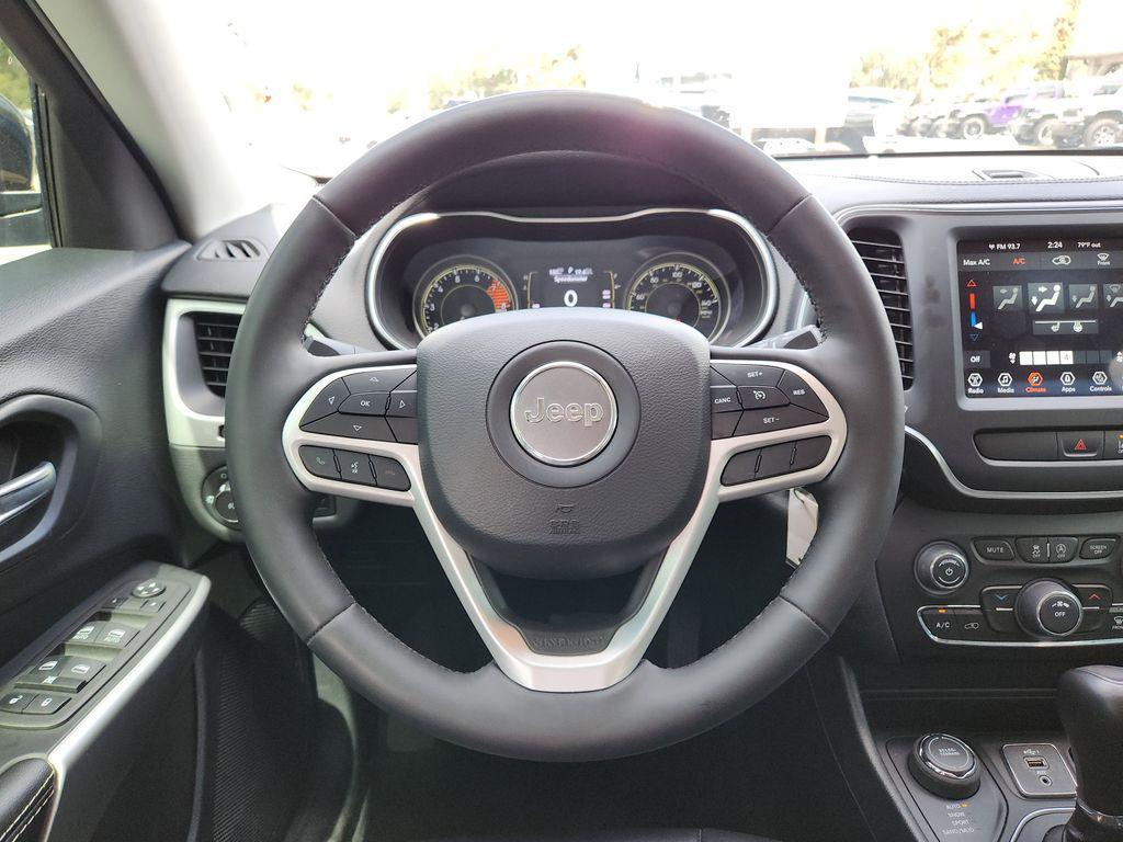used 2022 Jeep Cherokee car, priced at $23,491