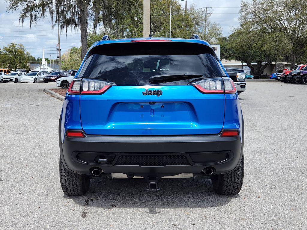 used 2022 Jeep Cherokee car, priced at $23,491