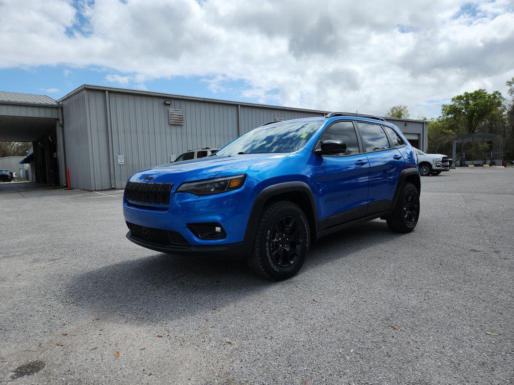 used 2022 Jeep Cherokee car, priced at $23,491