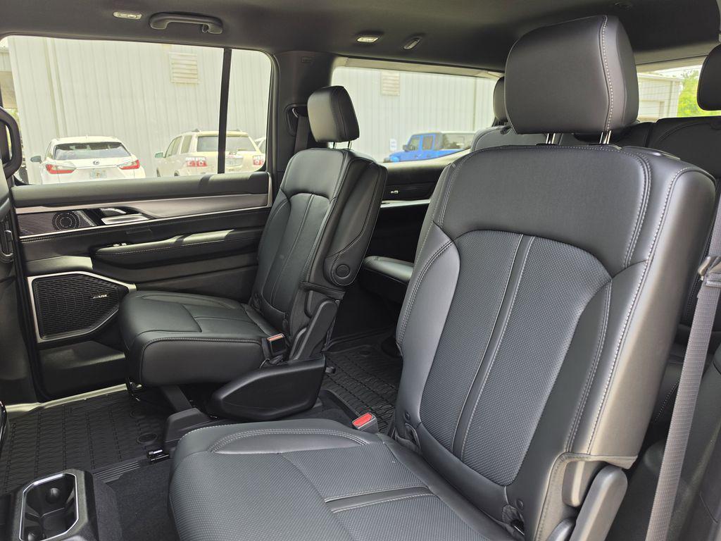 new 2026 Jeep Grand Wagoneer car, priced at $59,991