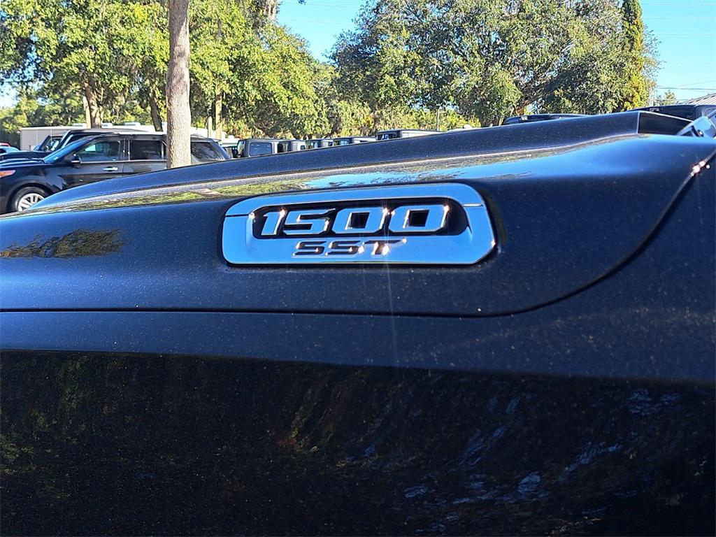 new 2025 Ram 1500 car, priced at $63,634